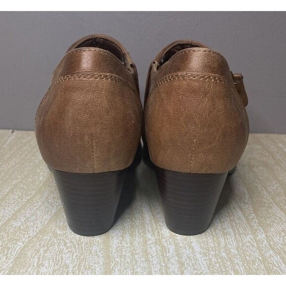 BareTraps Women's Rylie Size 9.5 Brown Slip On 2.5" Block Heel Ankle Booties - Picture 4 of 8